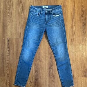 Abercrombie Women's Blue Skinny Jeans - 4s